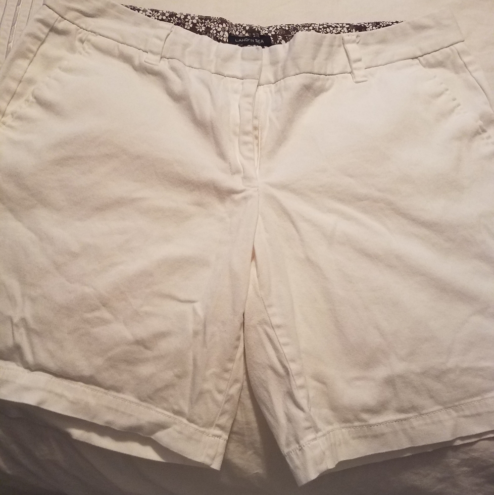 Preloved White Bermuda shorts